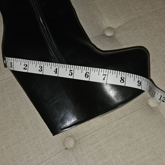 New Monica Chiang Thigh High Black Leather Gold Studs Covered Wedge Boots 40 - Picture 10 of 16